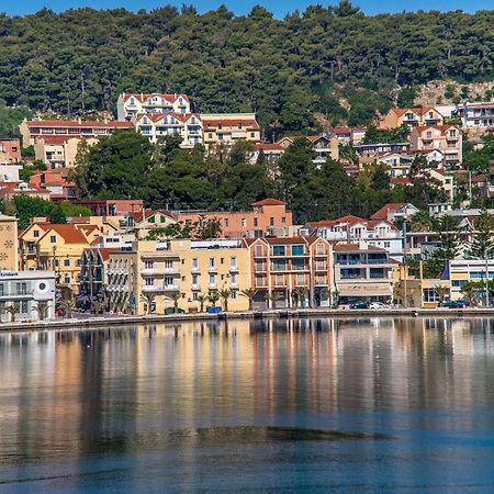 A & B Minimal Suite Ιι With Sea View In Argostoli ภายนอก รูปภาพ