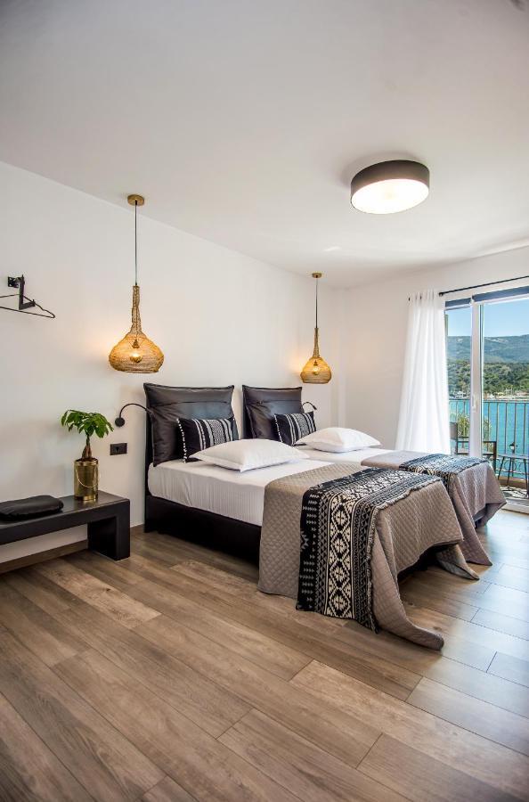 A & B Minimal Suite Ιι With Sea View In Argostoli ภายนอก รูปภาพ