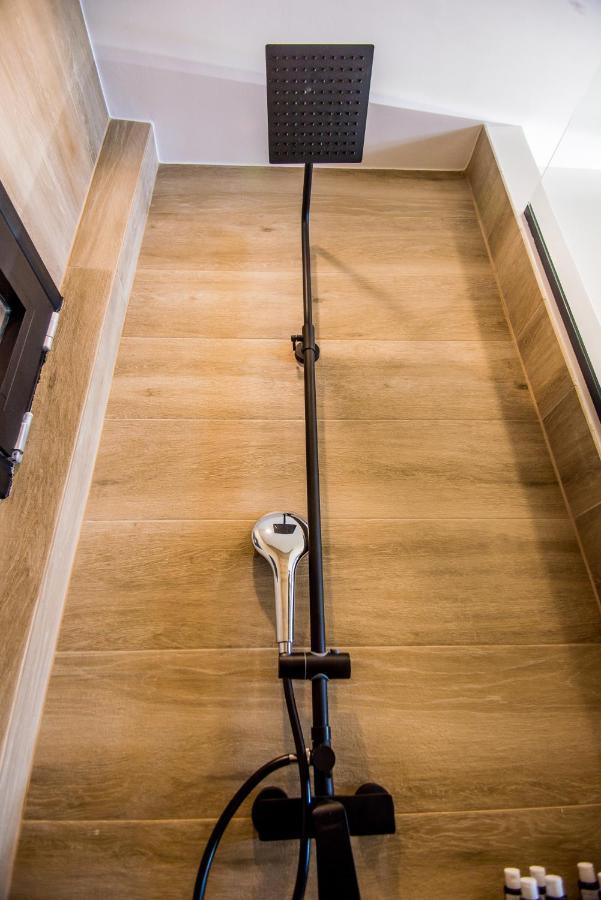 A & B Minimal Suite Ιι With Sea View In Argostoli ภายนอก รูปภาพ